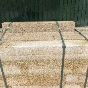 乐山 黄金麻花岗岩石材机切面栏杆料半成品