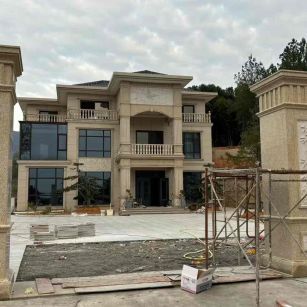 乐山 黄金麻花岗岩别墅雕花外墙干挂配上门口雕花罗马柱