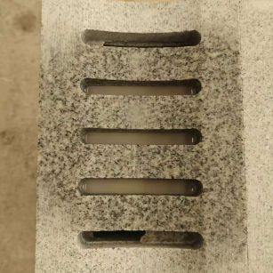 乐山 芝麻白拉丝面花岗岩U型开槽排水槽