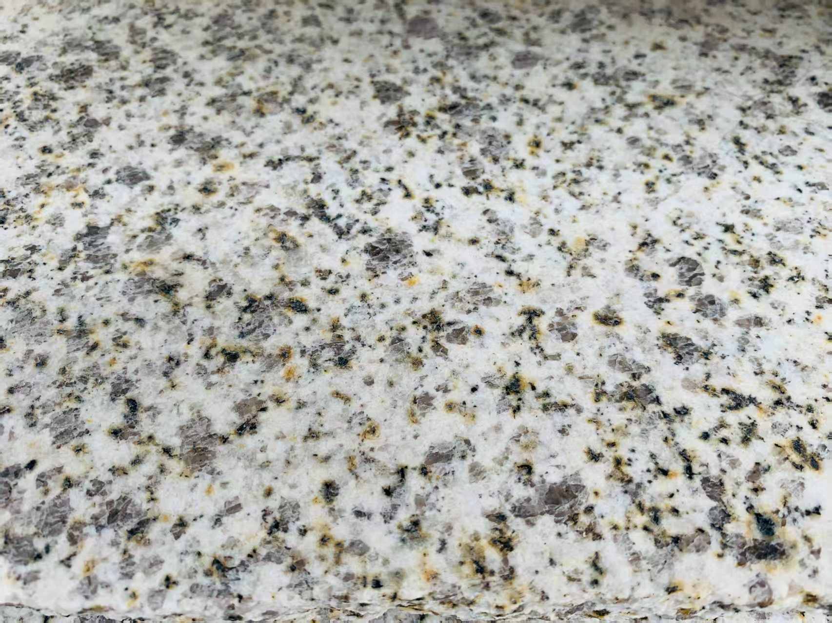 乐山 黄金麻花岗岩石材浅黄光面