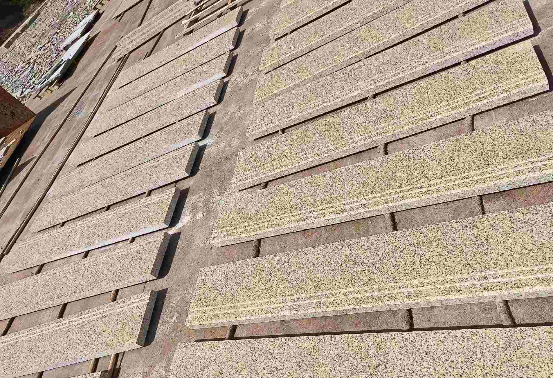 乐山 黄金麻花岗岩光面楼梯踏步