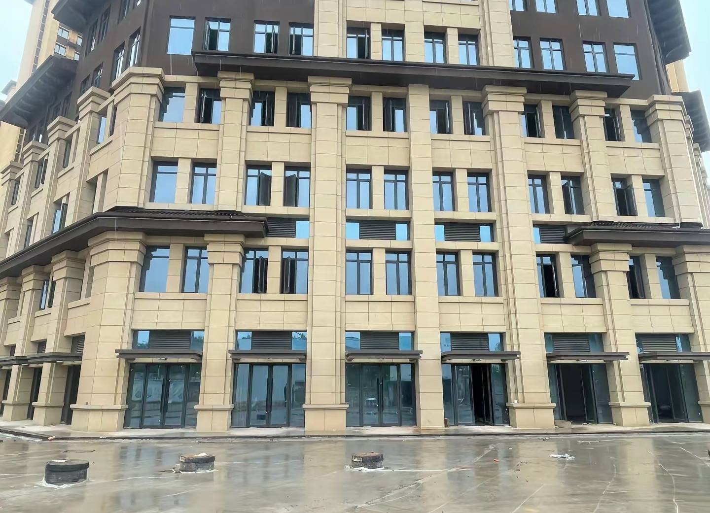 乐山 黄金麻花岗岩荔枝面小区外墙干挂