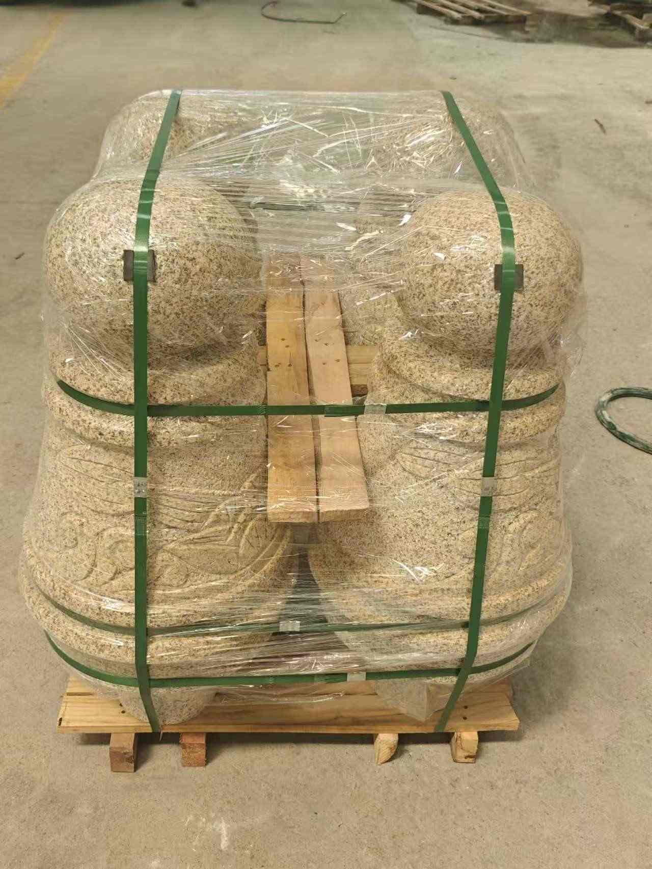 乐山 黄金麻异形定制雕花——棒棒糖挡车柱