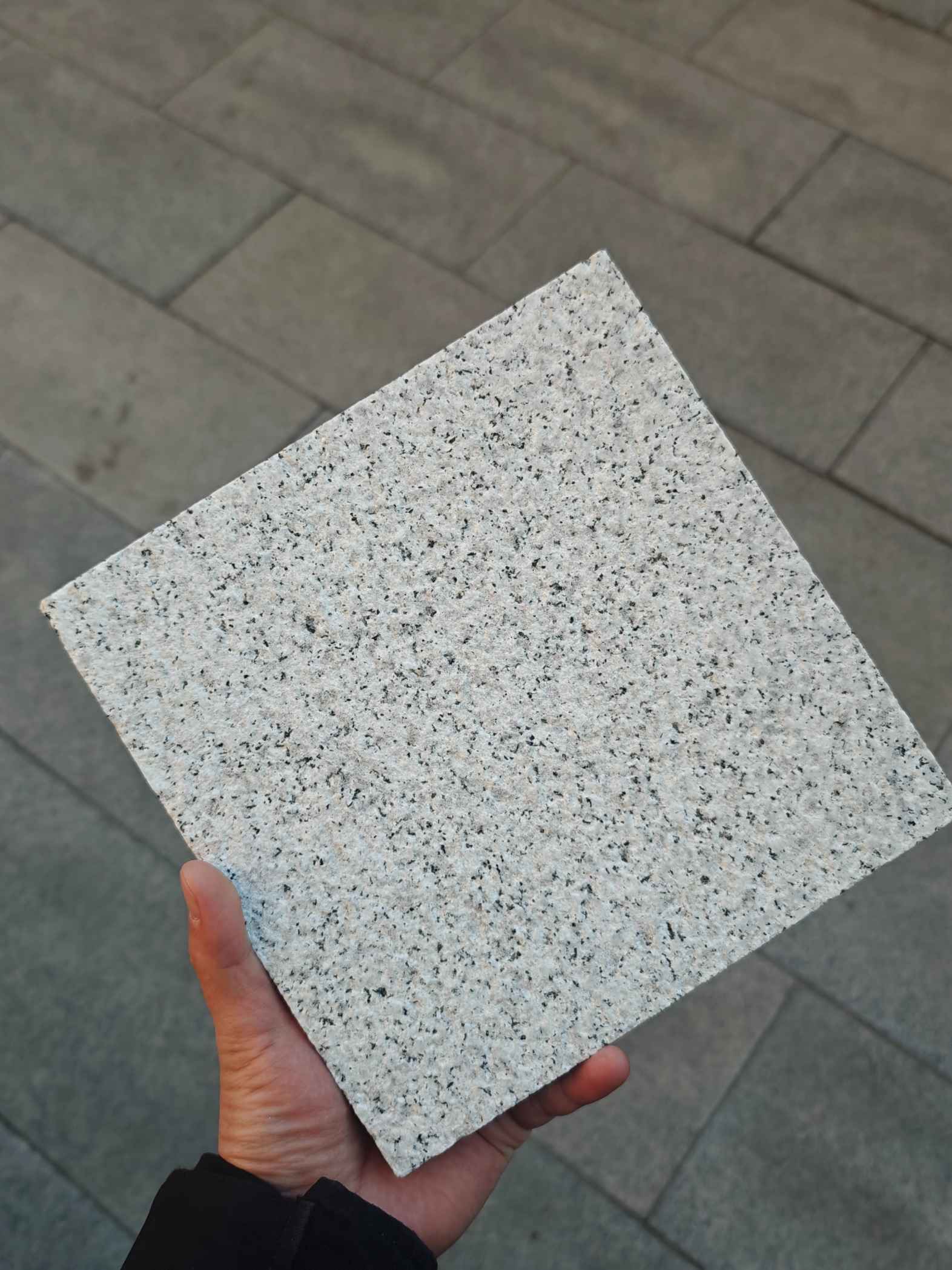 乐山 白麻荔枝面花岗岩石材