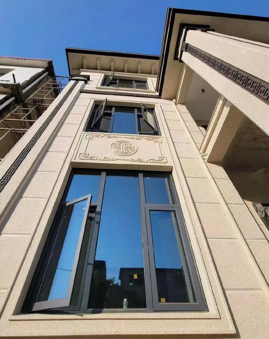 乐山 黄金麻荔枝面别墅外墙干挂效果展示