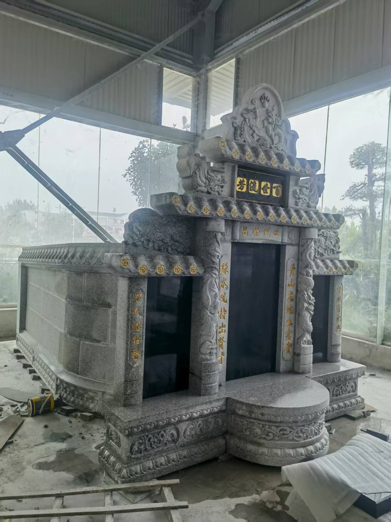 乐山 芝麻白墓碑效果展示图