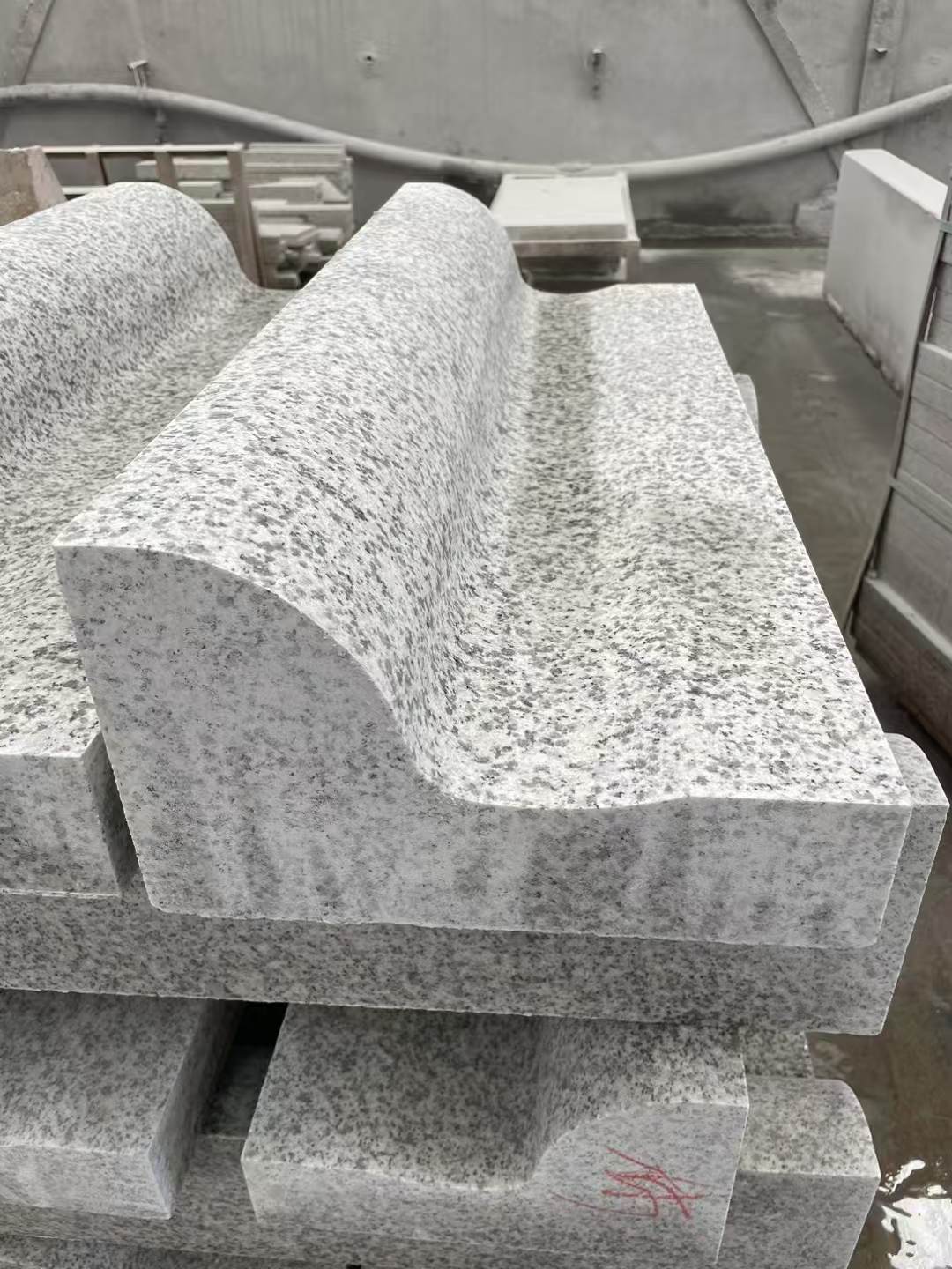 乐山 白麻花岗岩S型路沿石，路侧石，马路牙子等