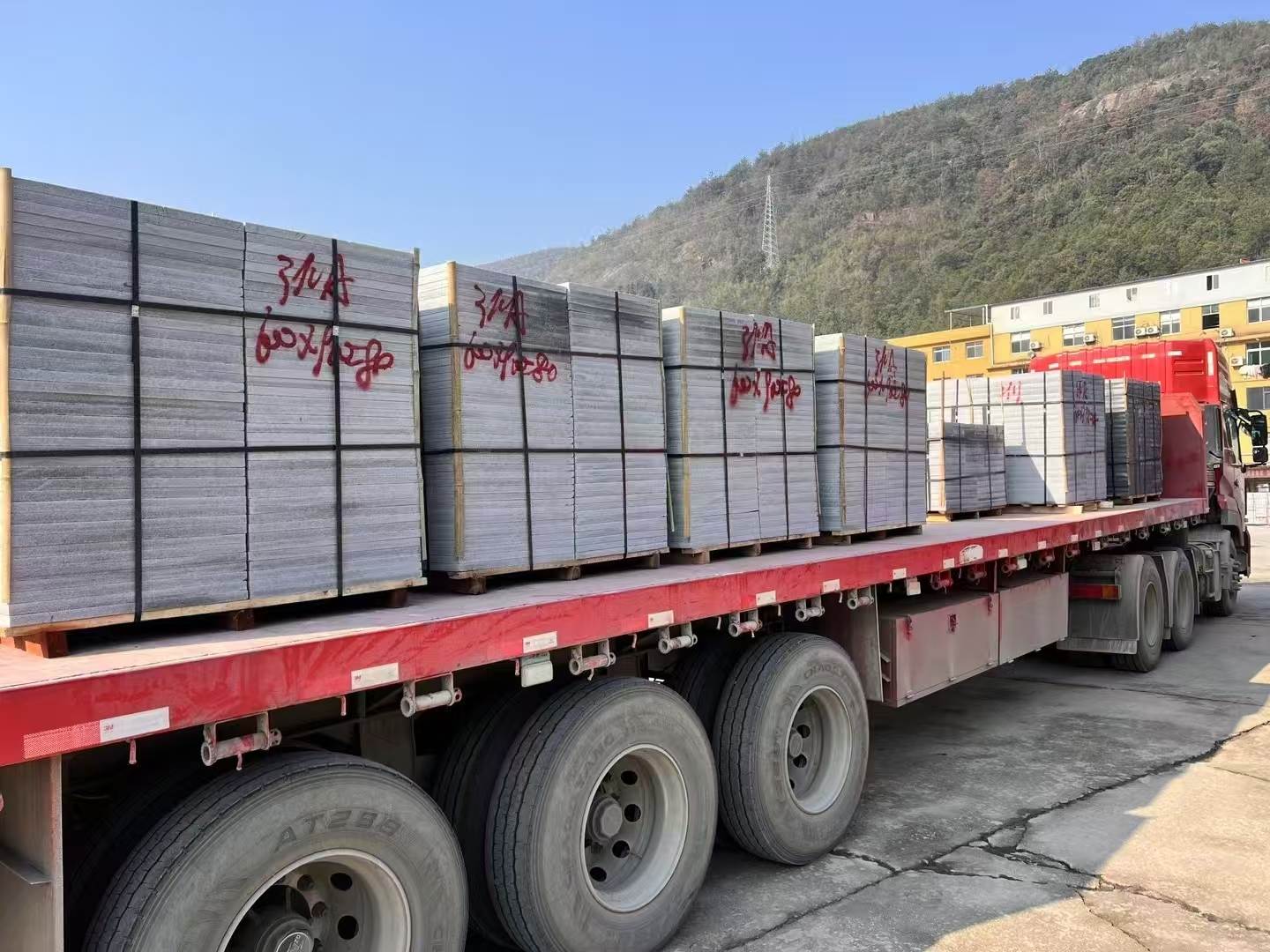 乐山 芝麻灰地铺石出货日常