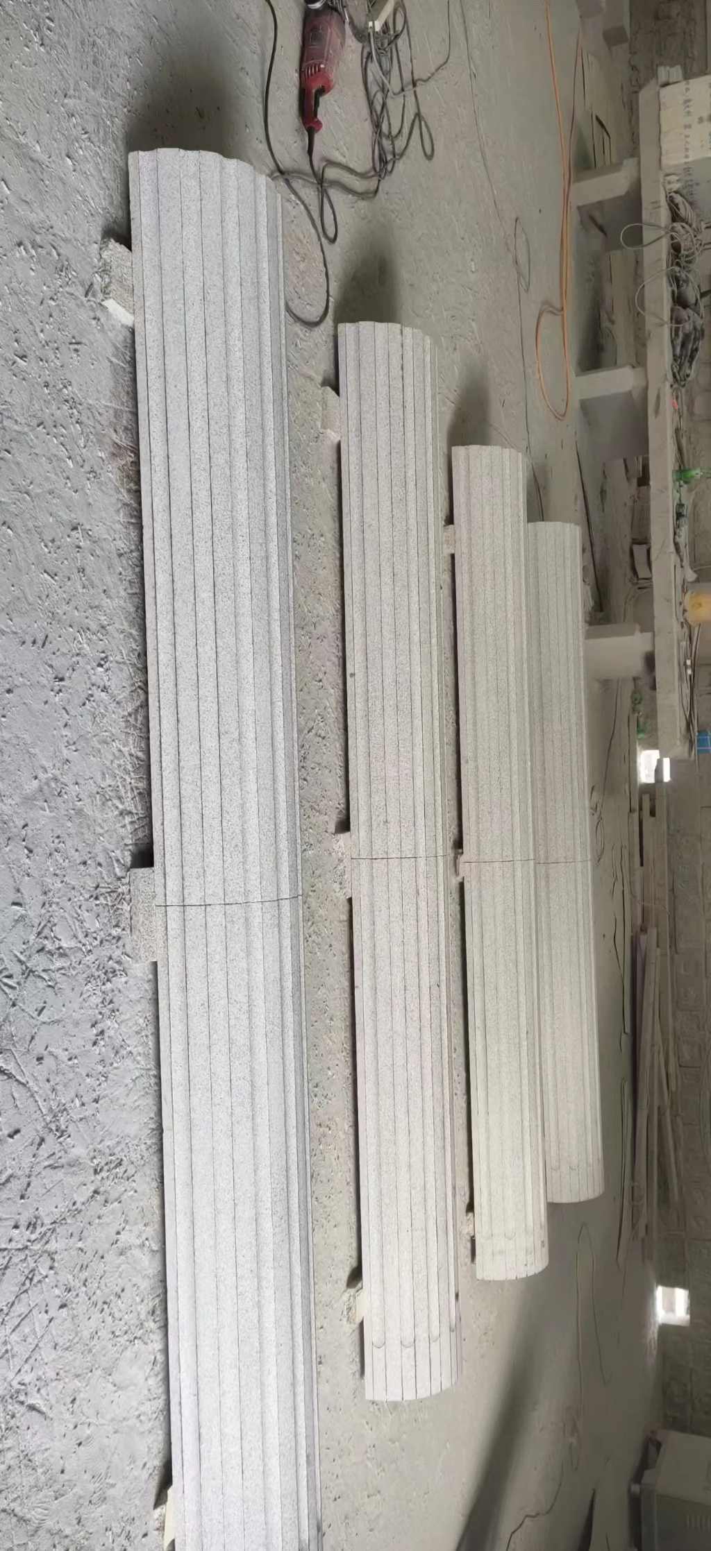 乐山 花岗岩厂家带你看白麻花岗岩门楼大柱柱皮