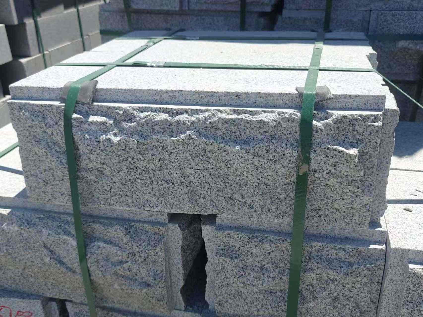 乐山 芝麻白花岗岩自然面成品