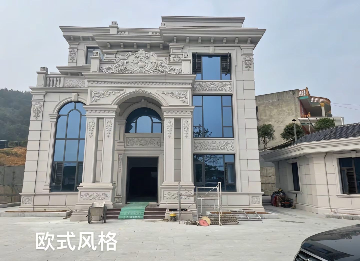 乐山 白麻花岗岩别墅外墙干挂